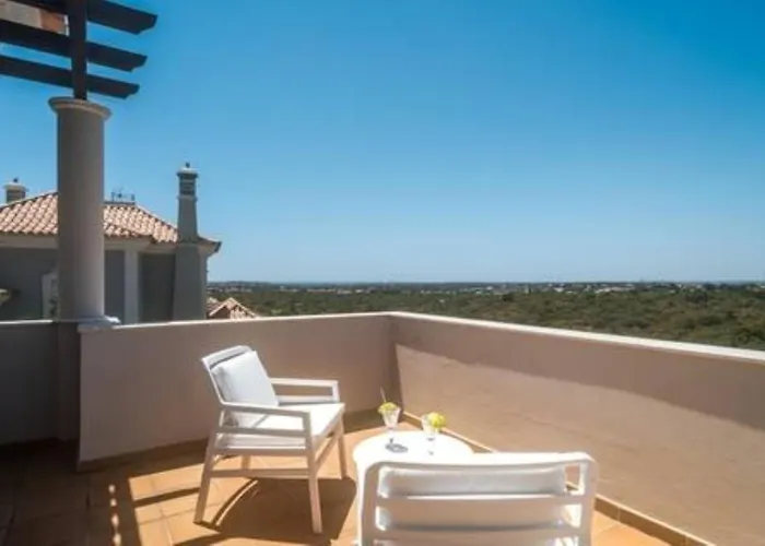 ヴィラ Crest 5 - 8 Pax Golf & Swimming Pool アルマンシル